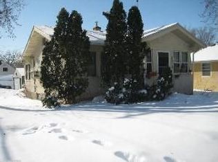 2018 4th St E, Saint Paul, MN 55119