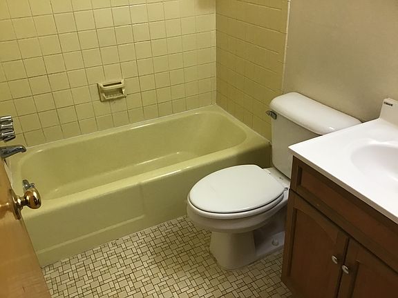 3rd image of 7101-7105 W Appleton Ave #7105-1