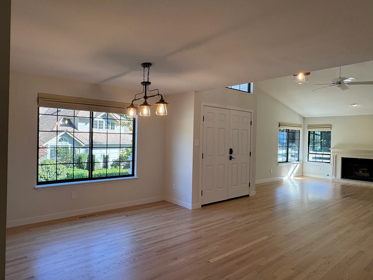 2 bed, 1107 sqft, $3,450 — Photo 4