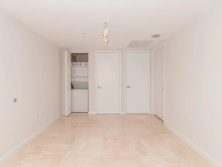 465 Brickell Ave #419 — Photo 31