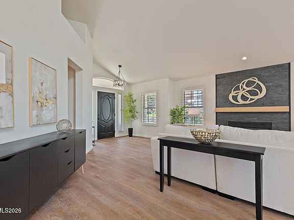 5th image of 6128 Carriage House Way