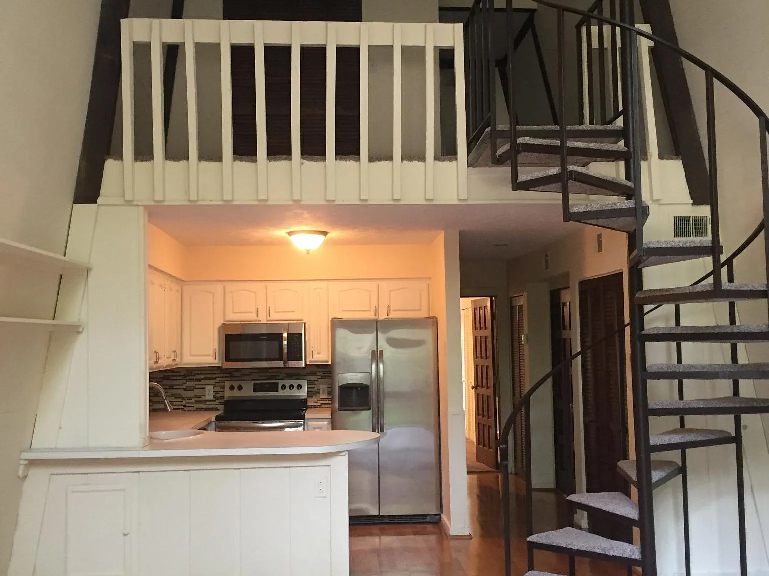 3200 Rim Cove Dr — Photo 1