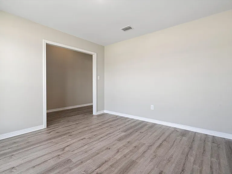 1258 Caper Ave — Photo 4