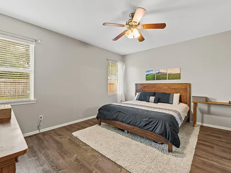 32018 Anne Ln — Photo 11