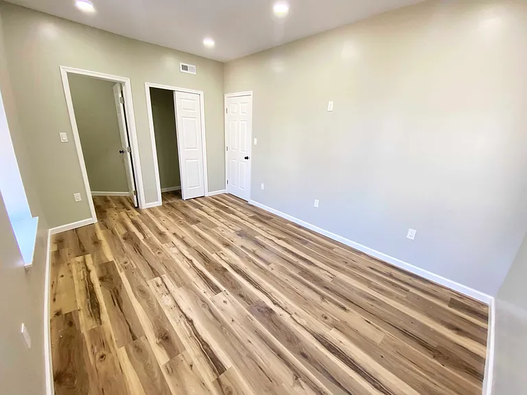 1426 W Rockland St #2 — Photo 6