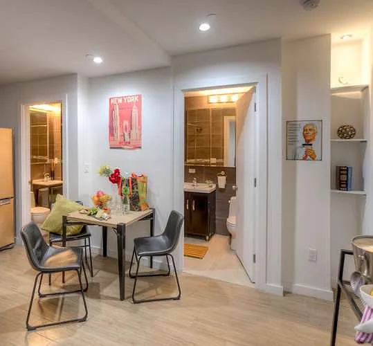 324 Grand St #3B — Photo 12