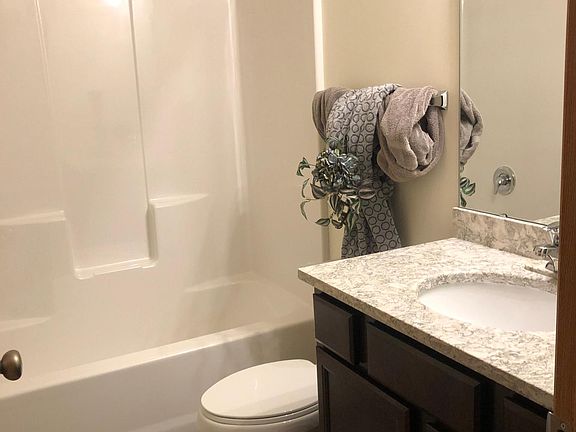 two full bathrooms upstairs