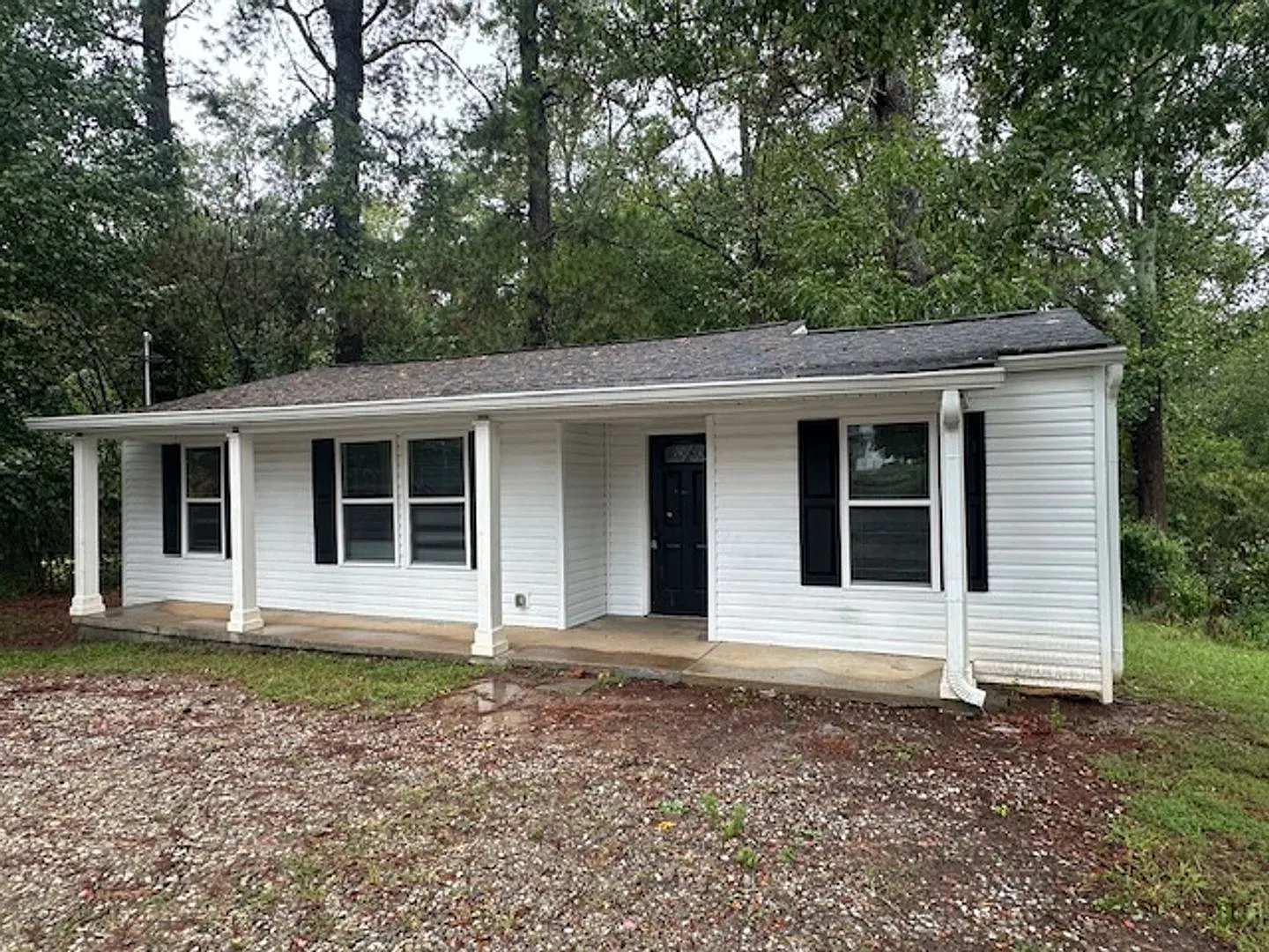 3 bed 1 bath Gainesville — Photo 1