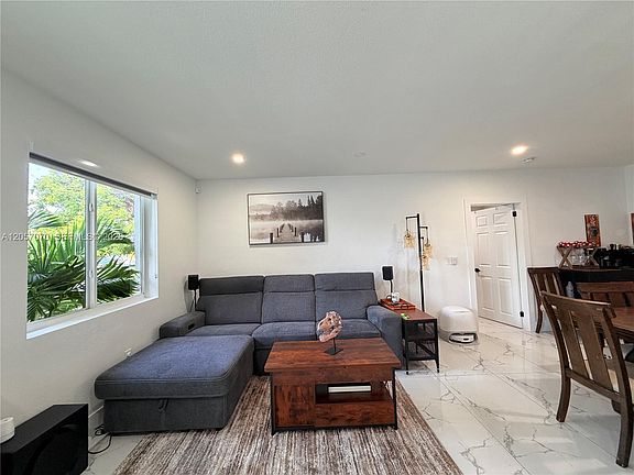 3rd image of 8321 SW 46th St