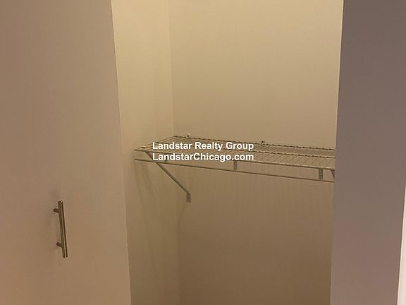 4th image of 125 E 21st St APT 408