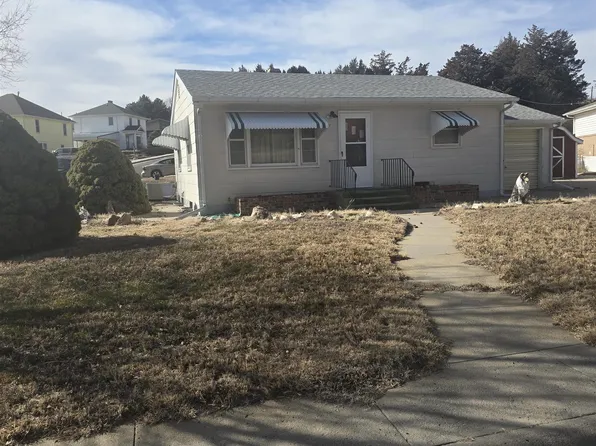 803 Dakota St, Benkelman, NE 69021