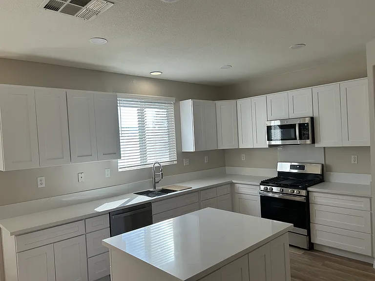 33139 Puffin St — Photo 10