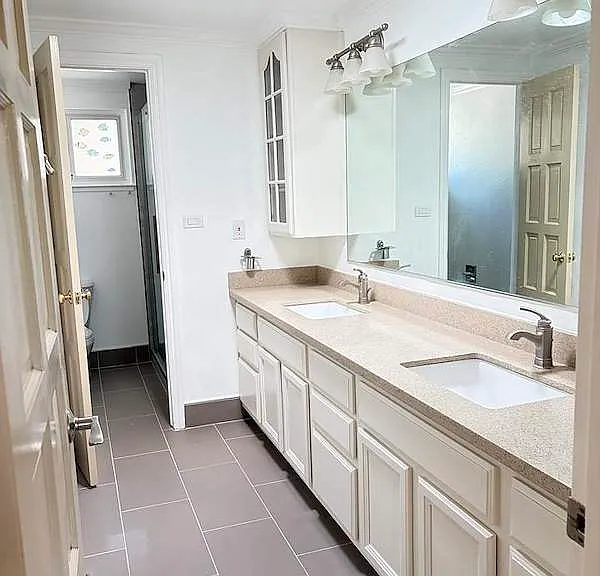 6815 Hampton Dr — Photo 16