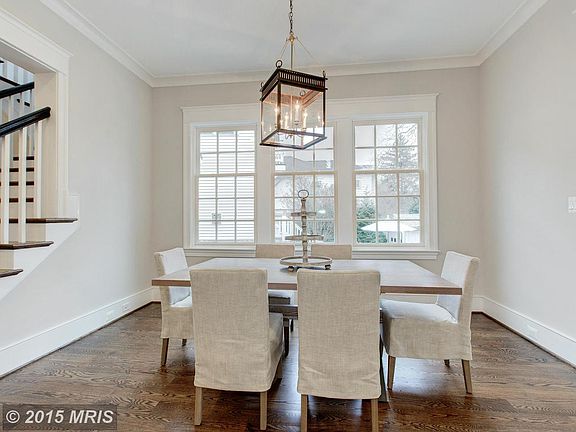4th image of 3514 Bradley Ln