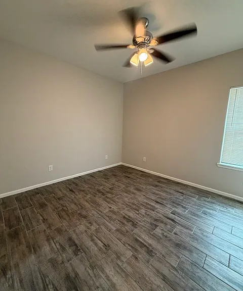 1229 Country Club Dr #3 — Photo 7