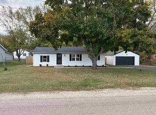 11708 Dorothea Ave, Machesney Park, IL 61115