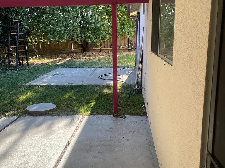 817 Madsen Dr — Photo 30