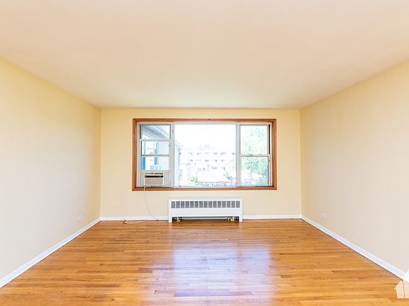 3rd image of 2625 W Fitch Ave #4F