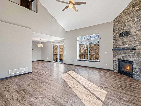 4th image of 1202 Ella Ave