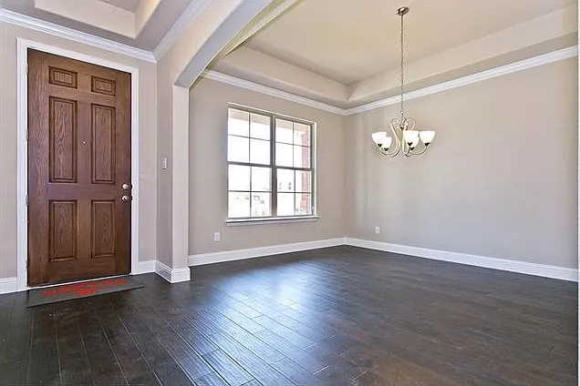 4 bed, 3.5 bath, 3339 sqft, $3,200 — Photo 4