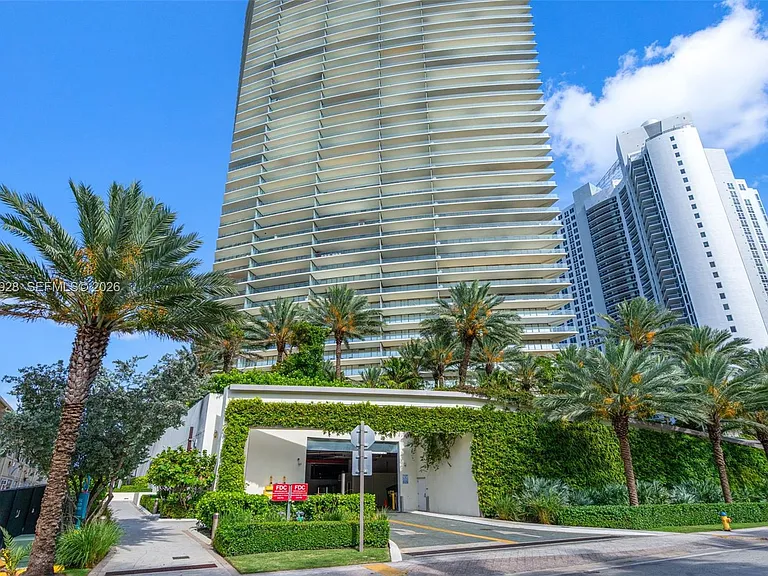 18975 Collins Ave #3605 — Photo 43