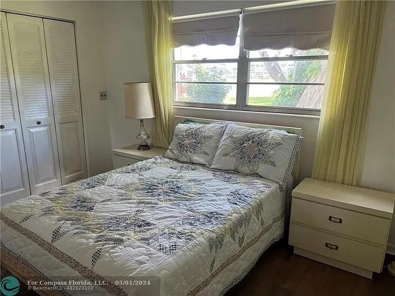 321 Newport Ct #V-unit 321 — Photo 10