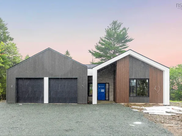 576 Bondi Dr #5105, Middle Sackville, NS B4E 0R7