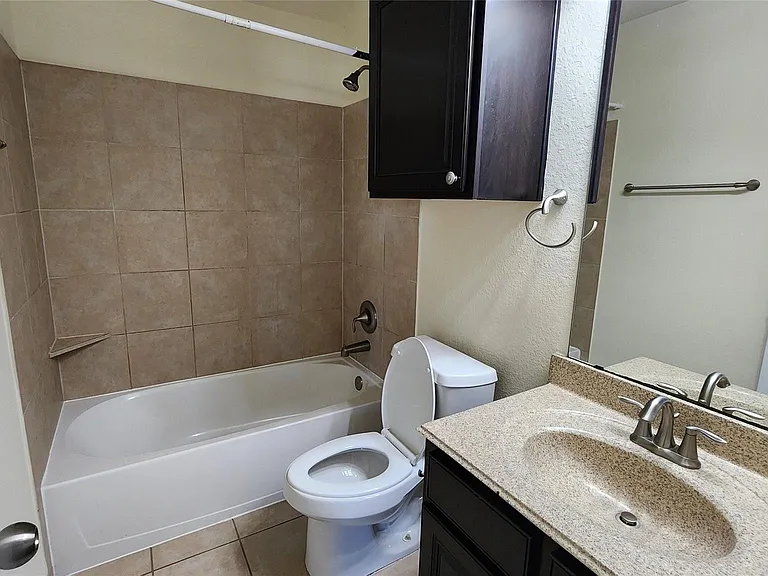 2318 Nashmor Dr — Photo 22