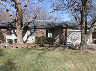 2935 E Linwood St, Springfield, MO 65804