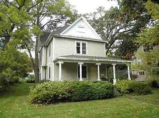 622 S Grove St, Ripon, WI 54971