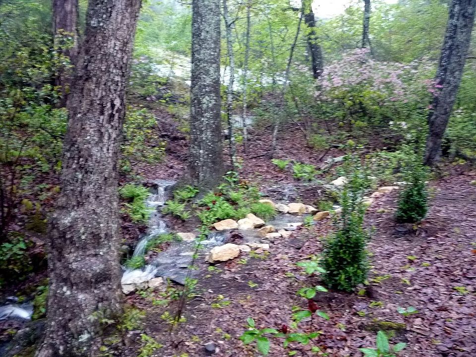 2nd image of 103 Scenic Dr