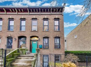 902 S Claremont Ave, Chicago, IL 60612