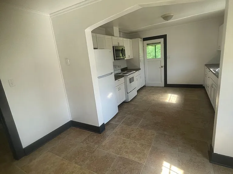 1010 Cherry St — Photo 13