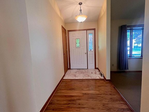 2nd image of 6 St Francis Lane