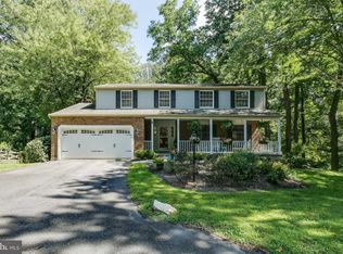 10907 Santa Clara Dr, Fairfax, VA