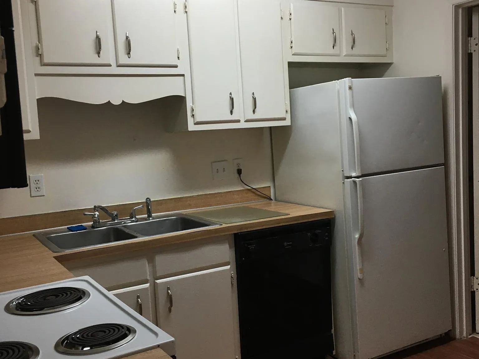2 bed, 1.5 bath, 1020 sqft, $1,450 — Photo 1