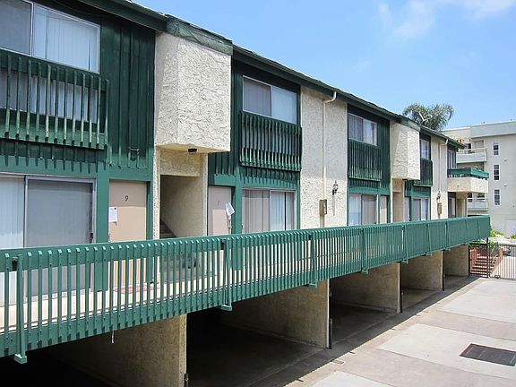 5th image of 1247 N June St APT 9