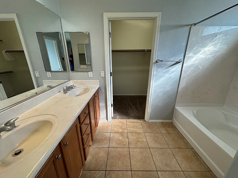 6590 E Cooperstown Dr — Photo 23