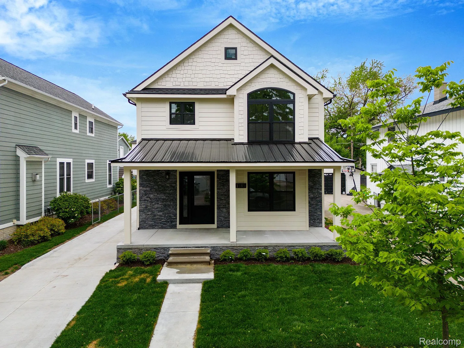 1285 Ruffner Ave photo 1