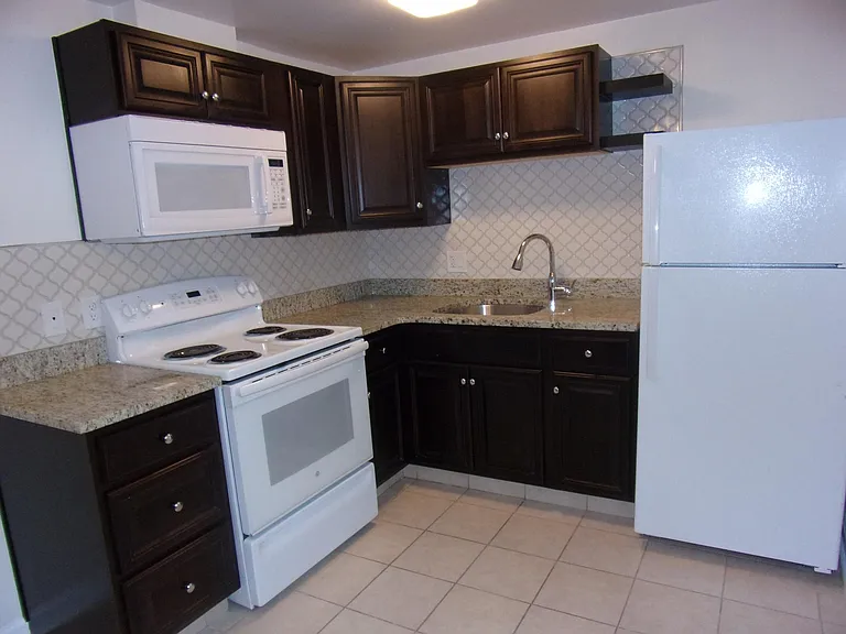 61 S Sherman St #104 — Photo 4