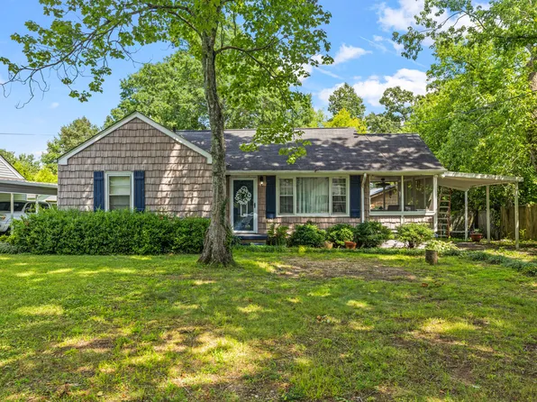 129 Tanforan Dr, Rossville, GA 30741