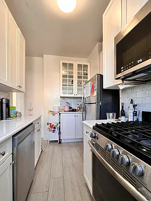 Rented by Compass | media 25