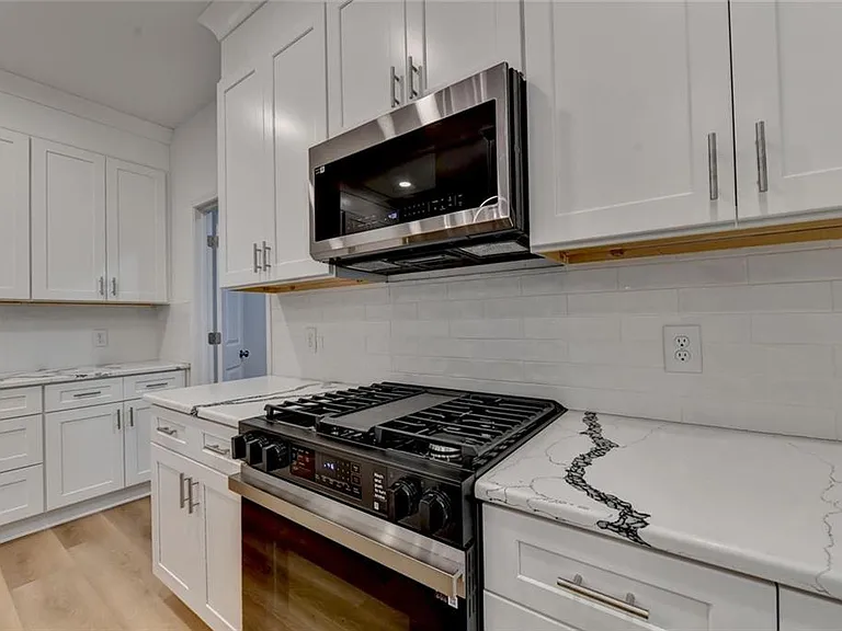 9135 Fox Trail Ln — Photo 20