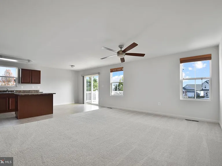2041 Crepe Myrtle Ln — Photo 29