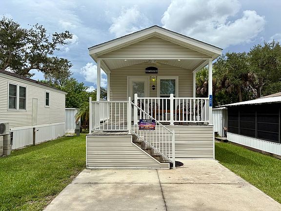 2nd image of 1300 N River Rd #E92