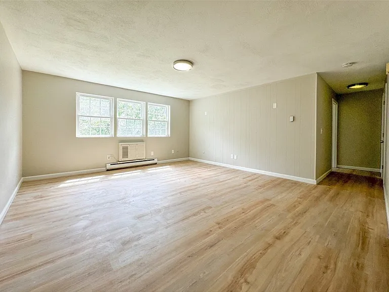 207 Samoset St #C3 — Photo 8