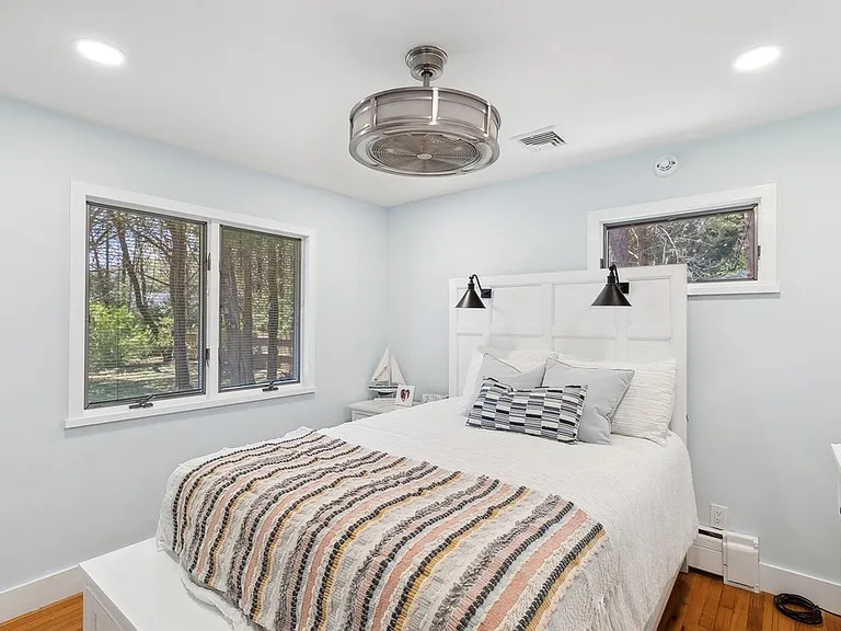 116 Norfolk Dr — Photo 6