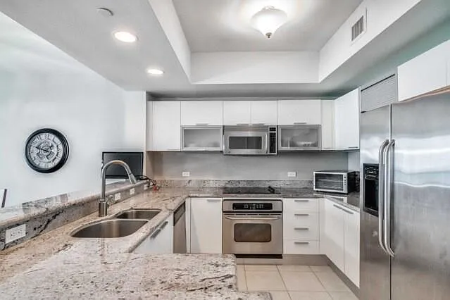 2650 Lake Shore Dr #2203 — Photo 8