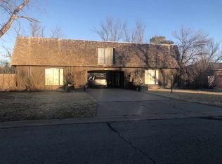 2208 McCoy Ave, Dodge City, KS 67801