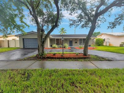 733 S Rainbow Dr, Hollywood, FL, 33021